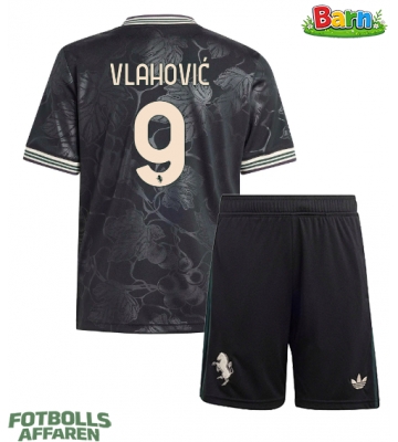 Juventus Dusan Vlahovic #9 Tredjeställ Barn 2025-26 Kortärmad (+ Korta byxor)